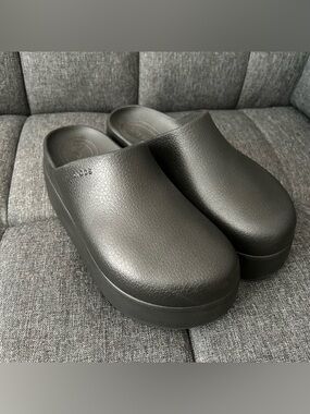 CROCS Dylan Platform Clogs W8 Black